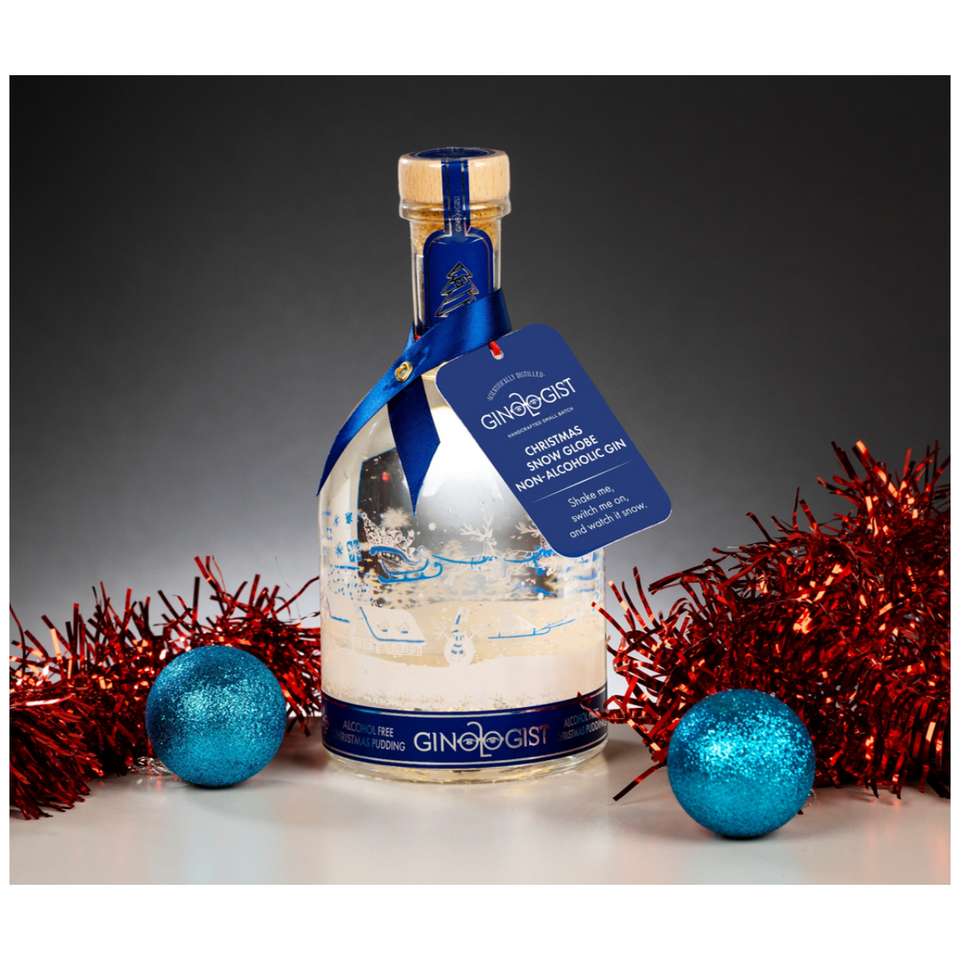 Gift Pack Ginologist Snowglobe 0% 700ml - Designs may vary