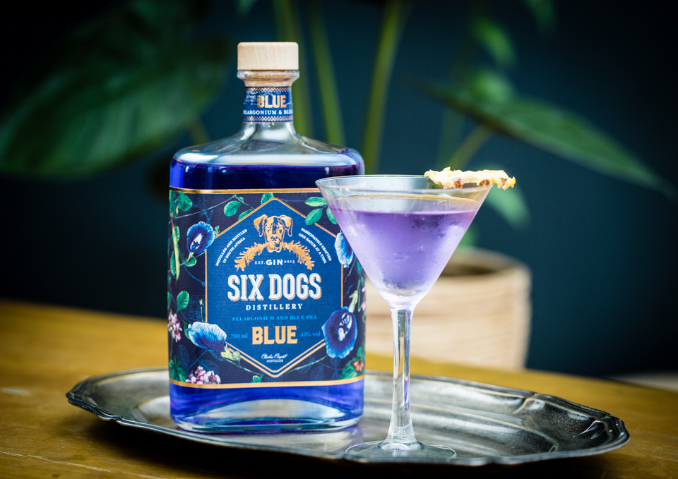 Six Dogs Blue Gin 43% 750ml