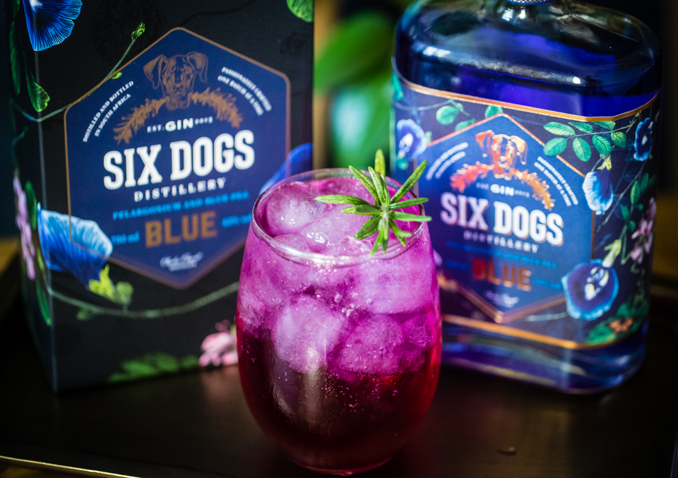 Six Dogs Blue Gin 43% 750ml